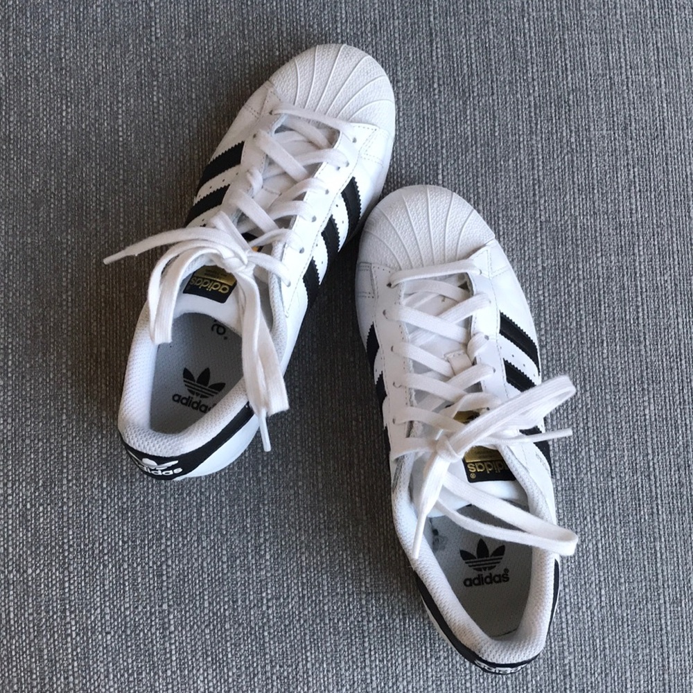 Adidas Superstar Sneakers,Sz 4 (Fits women’s sz 6)